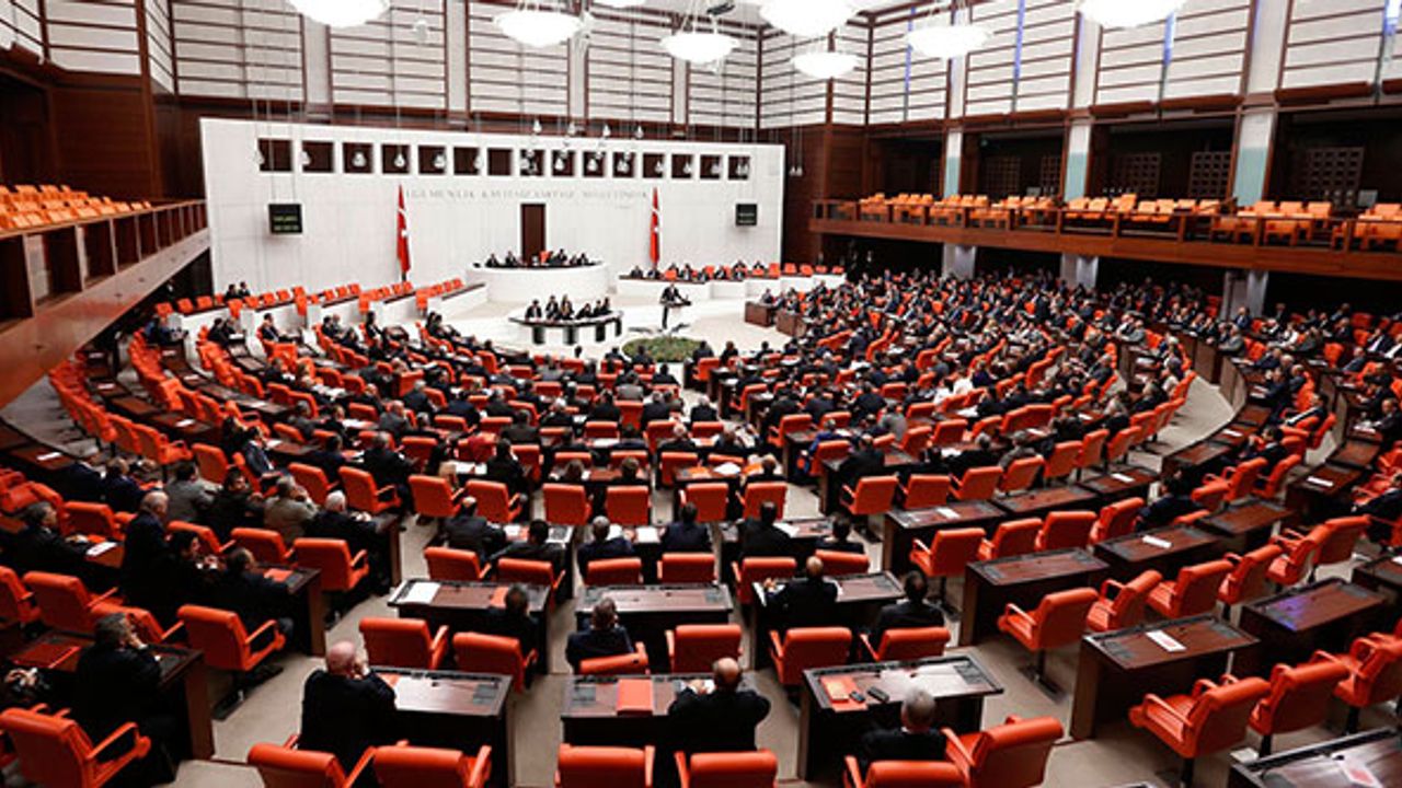 EMEKLİ İKRAMİYELERİ İLE İLGİLİ GÖZLER TBMM'de