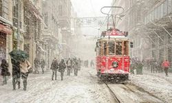 İSTANBUL'a KAR UYARISI