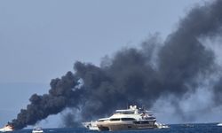 BODRUM'DA MİLYON DOLARLIK YAT ALEV ALEV YANDI
