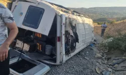 ADIYAMAN'da TRAFİK KAZASINDA 22 İŞÇİ YARALANDI