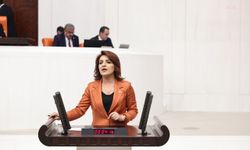 MUHALEFETİN VERDİĞİ BİN 300 KANUN TEKLİFİ REDDEDİLDİ