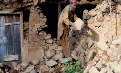 AFGANİSTAN'DA DEPREMDE ÖLENLERİN SAYISI BİN 411 OLDU