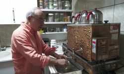 İZMİR'DE BAHÇELERDE ÇAY 40, KAHVE 80 TL OLDU