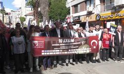 10 KASIM'IN  TATİLE GETİRİLMESİ İZMİR'DE PROTESTO EDİLDİ