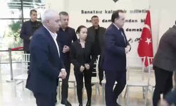 ÖZGÜR ÖZEL, DURBAY'IN AİLESİ İLE TAZİYELERİ KABUL EDİYOR