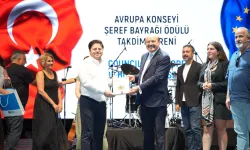 KADIKÖY BELEDİYESİ'NE "ŞEREF BAYRAĞI" ÖDÜLÜ VERİLDİ