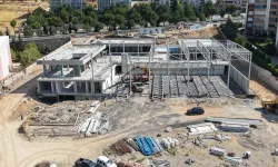 KAHRAMANMARAŞ GENÇLİK VE SPOR MERKEZİ HIZLA YÜKSELİYOR