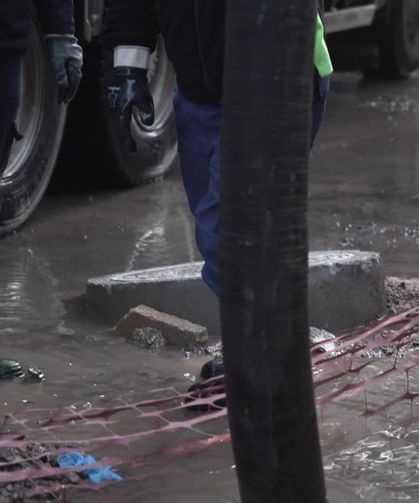 KUVVETLİ YAĞIŞ İZMİR'DE HAYATI FELÇ ETTİ