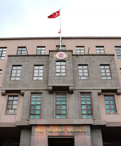 GAZİANTEP'te BİR BALİSTİK FÜZE ETKİSİZ HALE GETİRİLDİ