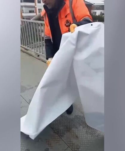 İMAMOĞLU'nun BAYRAM KUTLAMA AFİŞLERİ TRABZON'da KALDIRILDI