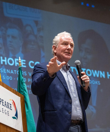 SENATÖR VAN HOLLEN: "TRUMP’ın İRAN’a SALDIRI GEREKÇELERİ TUTARSIZ"