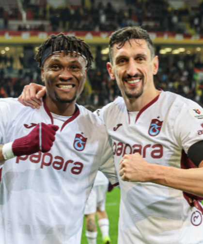 TRABZONSPOR, 10 KİŞİ KALAN ZECORNER KAYSERİSPOR'u 3-1 YENDİ