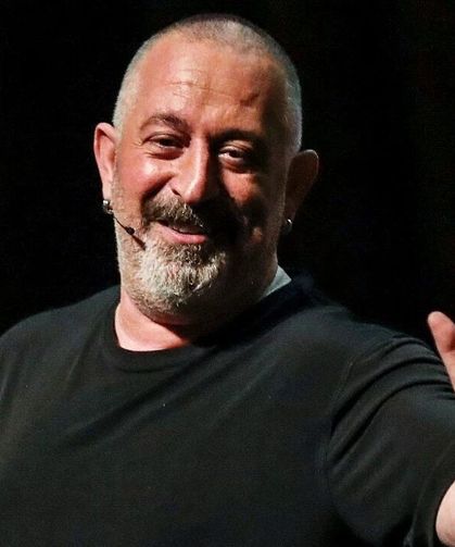 CEM YILMAZ KALP RAHATSIZLIĞINDAN HASTANEYE KALDIRILDI