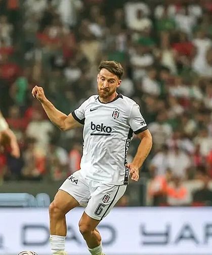 AMEDSPOR BEŞİKTAŞ'I 3-2 YENEREK ZİRVEYE OTURDU