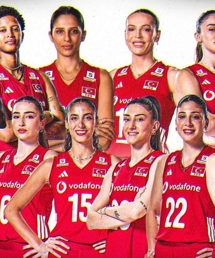 LİDERLERDEN FİLENİN SULTANLARI'NA TEBRİK