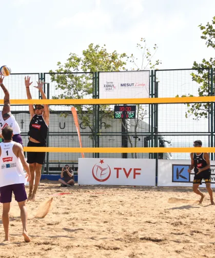 KALAMIŞ'TA PLAJ VOLEYBOLU HEYECANI BAŞLIYOR