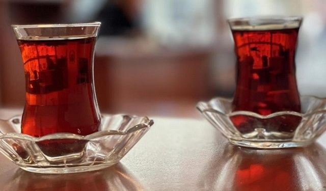 ÇAY TİRYAKİLERİ AMAN DİKKAT