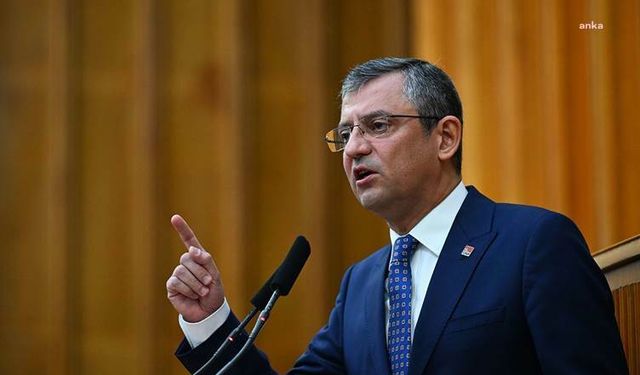 ÜMİT ÖZDAĞ TUTUKLANDI. ÖZGÜR ÖZEL'den TEPKİ!