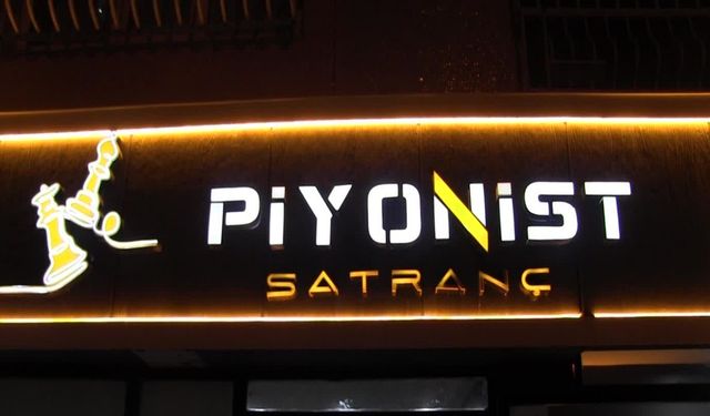 8 YAŞINDAKİ SARE NAZ GÜN SATRANÇ MİLLİ TAKIMINA SEÇİLDİ!