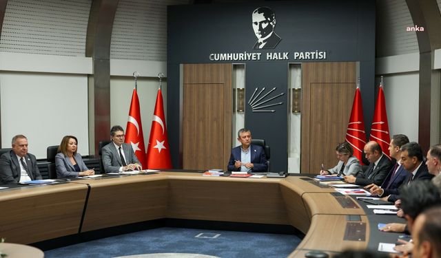 CHP LİDERİ ÖZEL'İN ÇAĞRISIYLA MYK OLAĞANÜSTÜ TOPLANIYOR