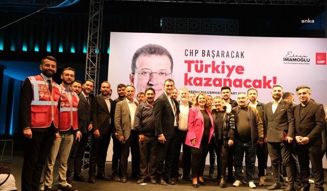 İMAMOĞLU, TRABZON MİTİNGİNDE HORON TEPTİ