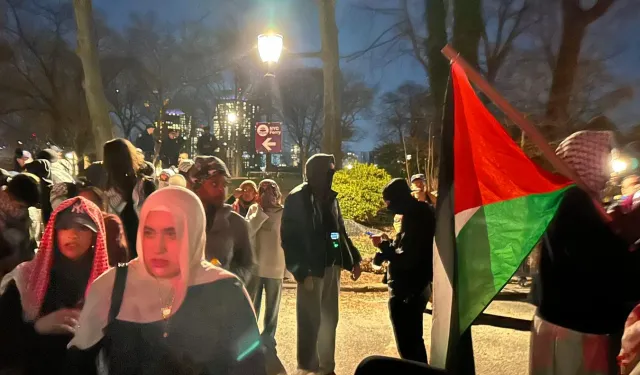 NEW YORK BELEDİYE BAŞKANININ İFTARI PROTESTO EDİLDİ