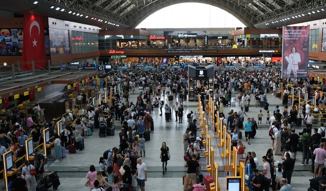SABİHA GÖKÇEN BAYRAMDA YOLCU REKORU KIRDI