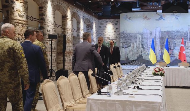 TÜRKİYE - RUSYA - UKRAYNA ÜÇLÜ TOPLANTISI SONA ERDİ
