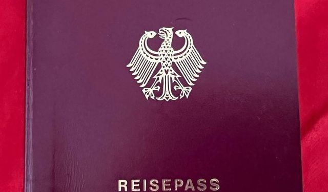 ALMANYA’DA 2024’TE 250 BİN KİŞİ VATANDAŞLIK ALDI