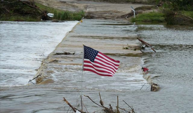 TEXAS SELİNDE KAYIPLARIN ÇOĞUNA SAĞ ULAŞILDI