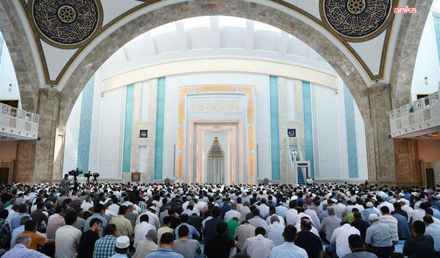 DİYANETİN CUMA HUTBESİNDE "KARDEŞLİK" VURGUSU