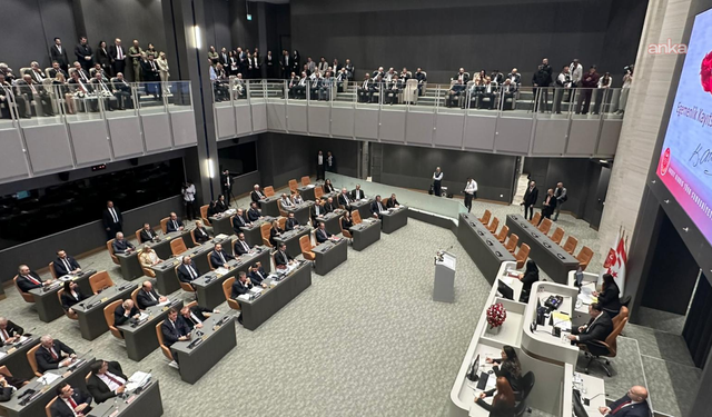 KKTC'NİN YENİ CUMHURBAŞKANI ERHÜRMAN GÖREVE RESMEN BAŞLADI