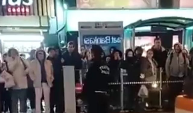 AÇIĞA ALINAN POLİS ONUR ŞENER'E DESTEK