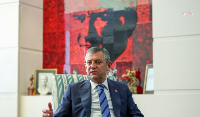 ÖZEL, YOĞUN BAKIMDAKİ GÜLŞAH DURBAY'I ZİYARET ETTİ