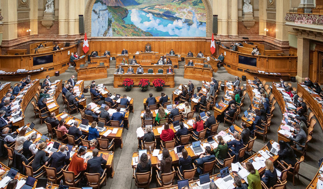 İSVİÇRE'DEN MADURO İÇİN İLGİNÇ KARAR