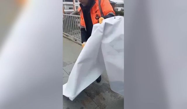 İMAMOĞLU'nun BAYRAM KUTLAMA AFİŞLERİ TRABZON'da KALDIRILDI