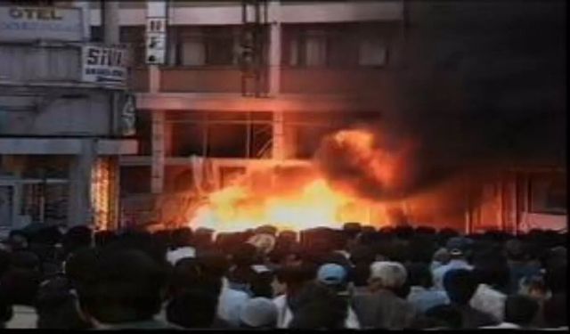 "2 TEMMUZ 1993’te YAŞANANLAR BİR KATLİAMDIR"