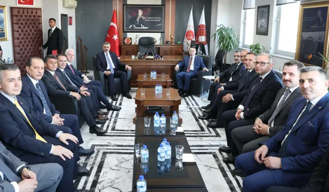 BAKAN ÇİFTÇİ VE GÜRLEK'TEN "ESENCILIS" HAMLESİ