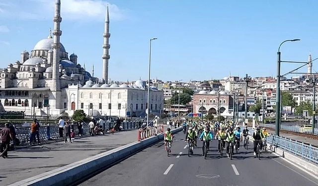 PAZAR GÜNÜ İSTANBUL'DA BAZI YOLLAR TRAFİĞE KAPALI