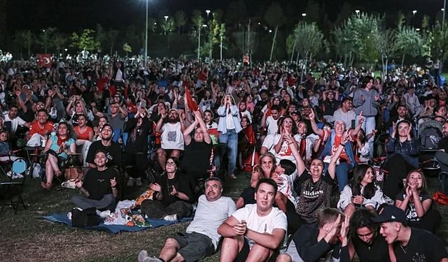 ANKARALILARA FİLENİN SULTANLARI İÇİN DEV EKRANDA SEYİR ŞÖLENİ