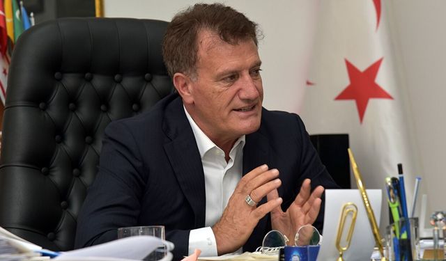 KKTC ULAŞTIRMA BAKANI ERHAN ARIKLI GÖREVDEN ALINDI