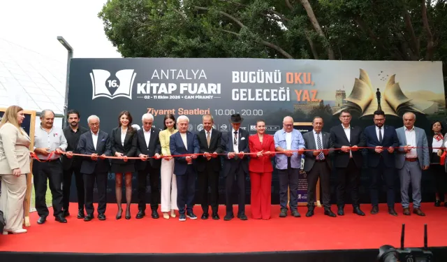 "16. ANTALYA KİTAP FUARI" KAPILARINI AÇTI