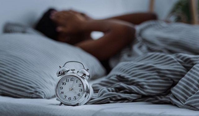 HER GECE AYNI SAATTE UYANMAK HASTALIK BELİRTİSİ Mİ?