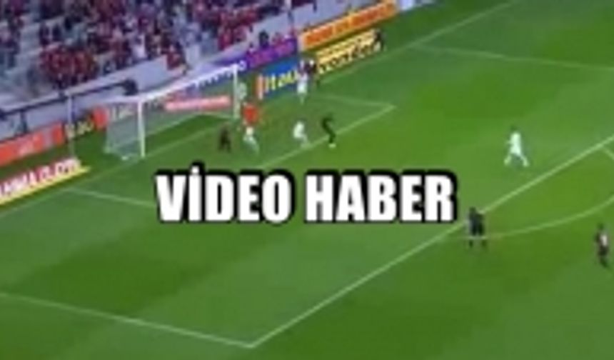 BÖYLE MÜTHİŞ BİR GOL GÖRMEDİNİZ!