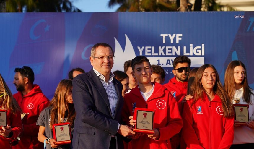 AYVALIK'ta 'YELKEN YARIŞALARI' HEYECANI