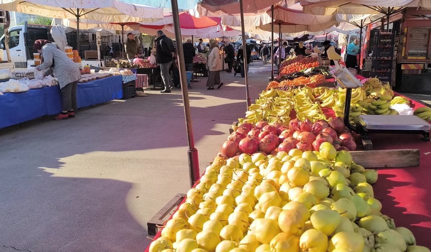 "AYDA BİR YUMURTA YA GÖRÜYORUM, YA GÖRMÜYORUM"