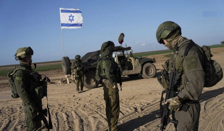 İSRAİL, SURİYE SINIRINA ASKERİ TAKVİYE GÖNDERİYOR