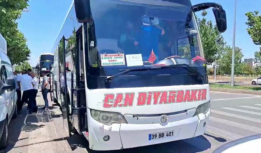 SİLAH BIRAKMA TÖRENİ İÇİN DİYARBAKIR'DAN 4 OTOBÜS KALKTI
