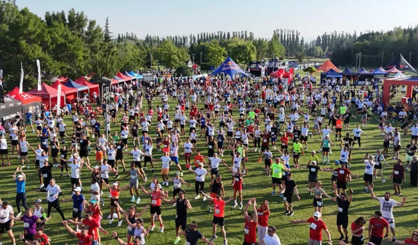 ESKİŞEHİR'DE SPOR FESTİVALİ COŞKUYU ZİRVEYE TAŞIYOR