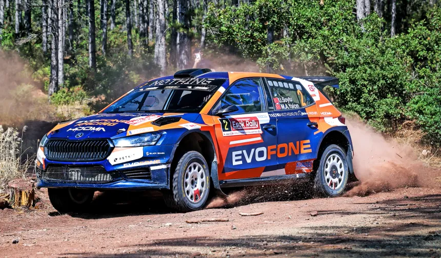 ESKİŞEHİR RALLİSİ TOZU DUMANA KATTI